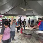 Program Kacau Bubur Asyura Anjuran MySinar Bersama Warga PDRM & Kastam Kelana Jaya.